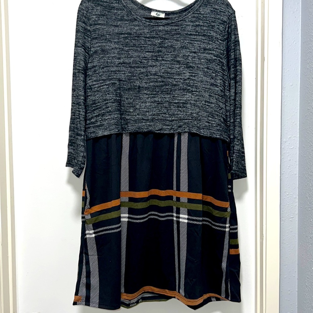 WOMANS SZ LARGE CHARCOAL & BLACK PLAID POPOVER DRESS NWT BOUTIQUE E’LOGES